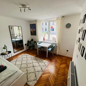https://paulas-cosy-place-in-the-center-of.hotels-in-ljubljana.com